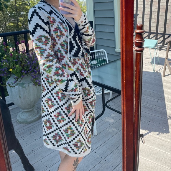 Cardigan - Picture 4 of 10